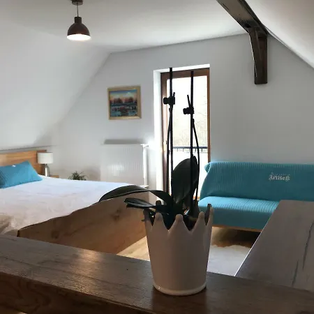 Feriegård Tourist Farm Artisek *