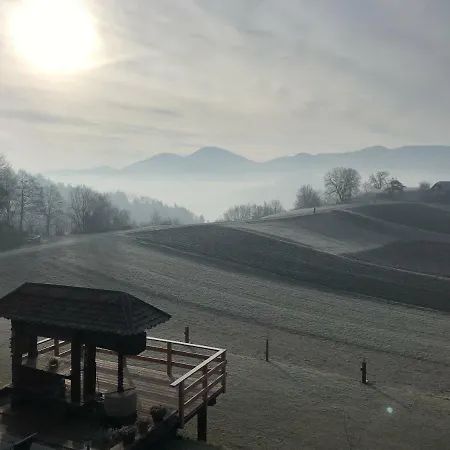 Alloggio per agriturismo Tourist Farm Artisek *