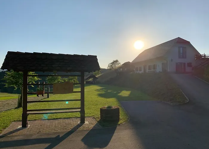 Tourist Farm Artisek *