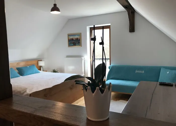 Bivanje na kmetiji Tourist Farm Artisek *