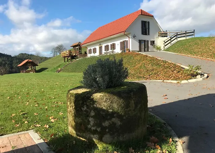 Tourist Farm Artisek Smještaj na farmi